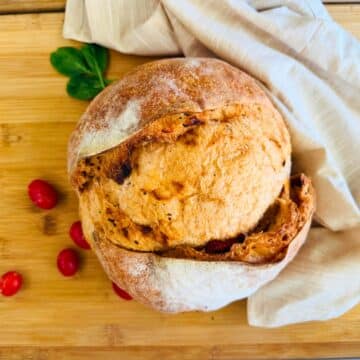 Artisan Tomato basil top