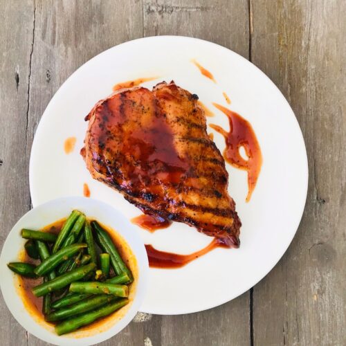 Smoked BBQ chicken breast with braised green bean (Family)