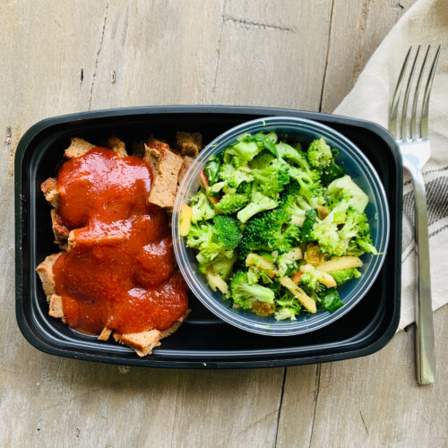 Vegan/Vegetarian: BBQ Seitan with broccoli salad