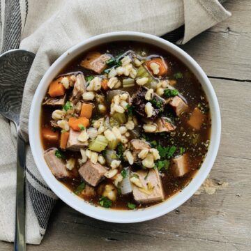 Soup: beef vegetable barley soup (Family)