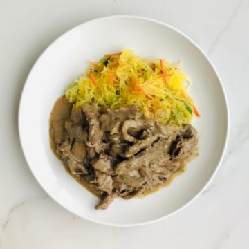 Beef stroganoff with spaghetti squash