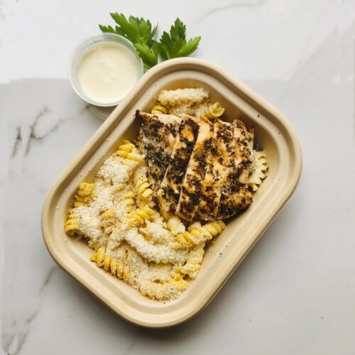 Kid's Menu: Parmesan butter noodle with grilled chicken