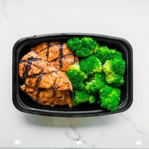 Grilled chicken with steamed broccoli