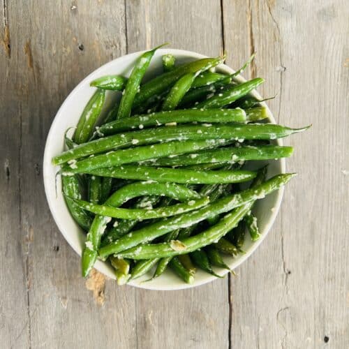 Creamy green beans