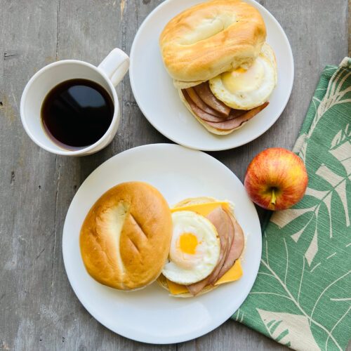 Breakfast Sandwiches(2): Ham and egg on Plain Bagel
