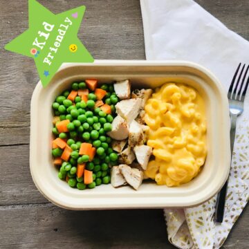 Kid's Menu: chicken mac and carrots & peas