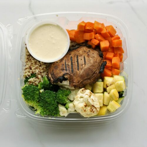 Vegan: Roasted vegetable quinoa salad