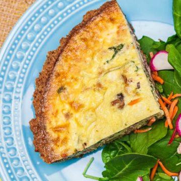 Breakfast: Cheesy Sausage & Spinach Quiche