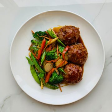Vegan/Vegetarian: Teriyaki Impossible meatballs with Asian vegetables