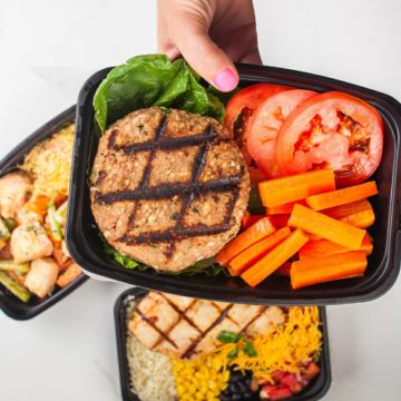 Vegan: Black bean burger with baked sweet potato