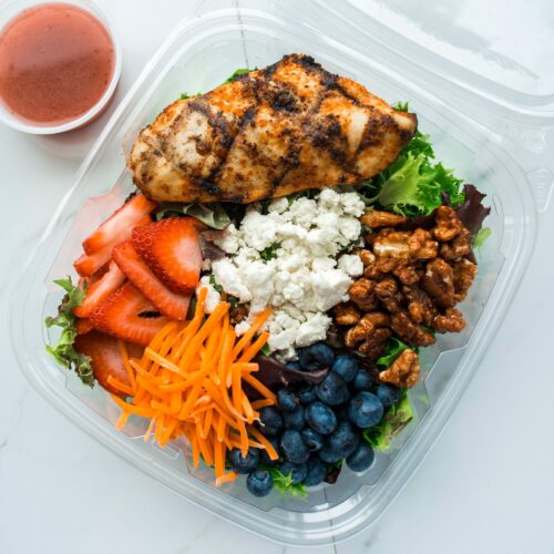 Salad: chicken berry salad