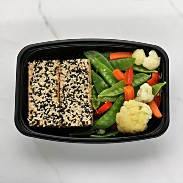 Vegan: sesame crusted tofu with Asian vegetables