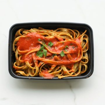 Spinach fettuccine